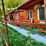 Casuta De La Mare Campsite