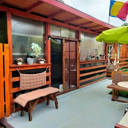 Casuta De La Mare Campsite *