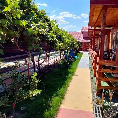 Kemping Casuta De La Mare *